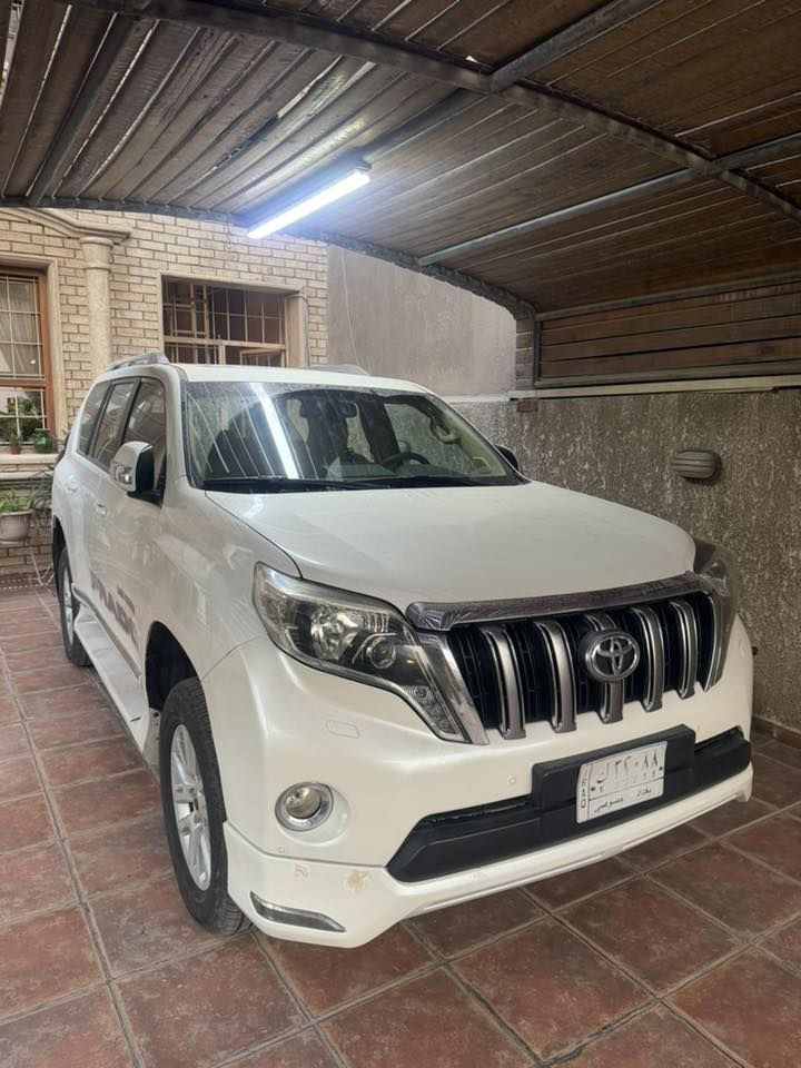 برادو 2014 vx
سلام عليكم 

برادو 2014 

فول مواصفات 

زراك لايت 

كراسي كهرباء 

7 راكب 

المقاعد الخلفية كهرباء 

ستيرن كهرباء 

لايت زينون 

كشافات زنون 

بدون اي نقص 

سته سلندر 

بيها بارد بباب الصندوك  سونار كامل بيها 

مكانها بغداد 

سعرها 320

***********
