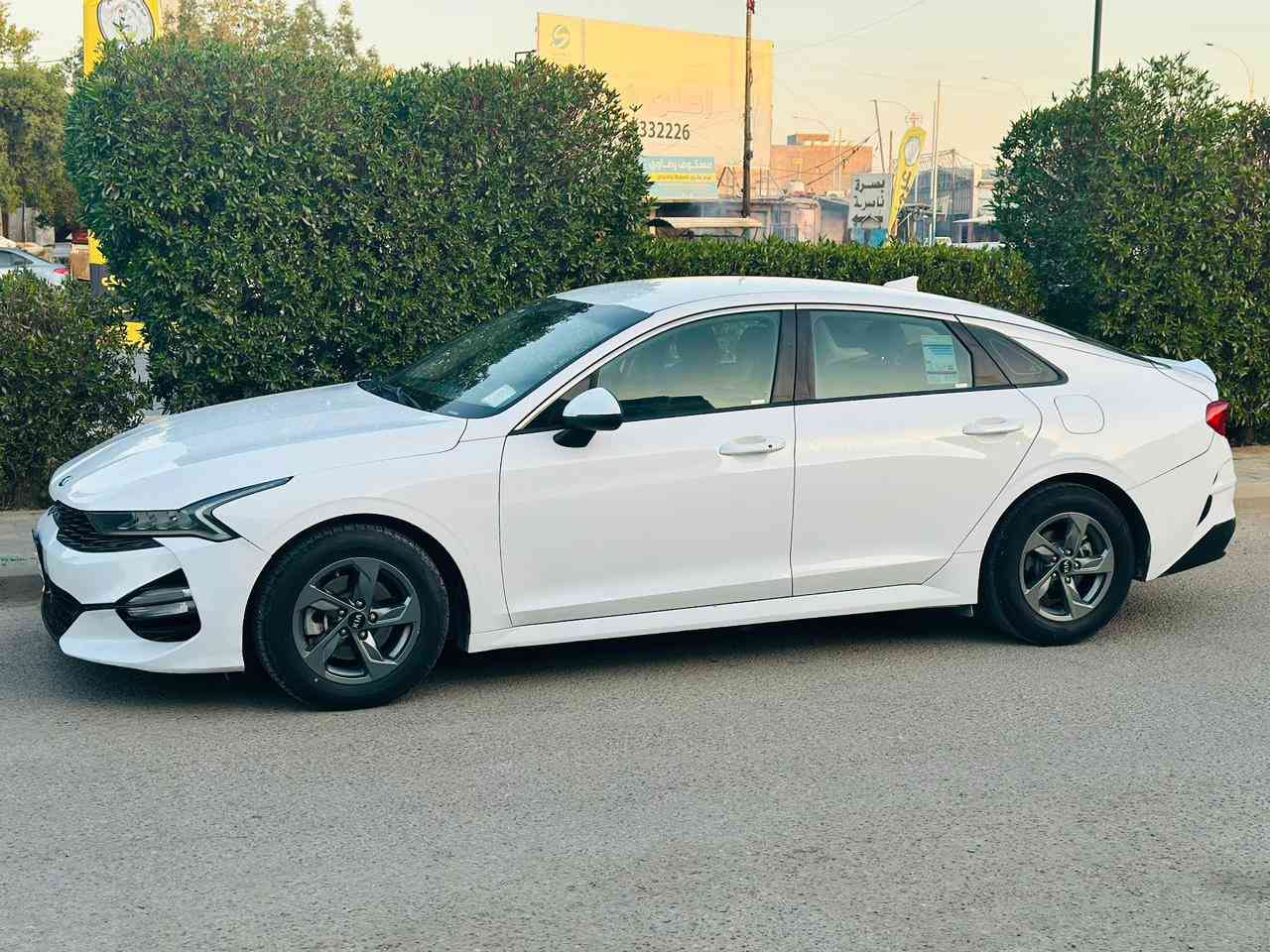 السلام عليكم كيفايف مديل 2021 رقم مثنى باقيله 3 اشهر وتصير حره وكاله عامه بيه رش جاملغ خلفي وباب مكينه وكير شرط فول موصفات سياره جاهزه من كلشي تخم تاير السعر 128 وبيه مجال مكان سياره السماوه المركز رقم موبايل ***********
