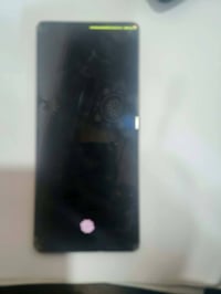 عندي جهاز انفينكس نوت 50 سعر 150 بيا مجال الشاشه بها صفار شويه من فوق ...