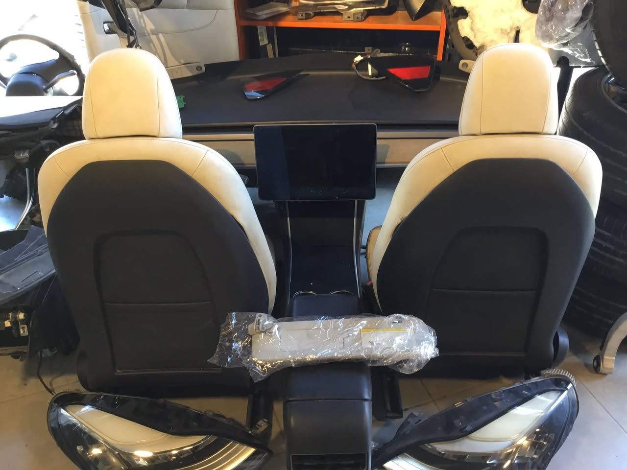 �⚡ أصحاب سيارات Tesla في الأردن
يتوفر جميع قطع سيارات التسلا الأصلية والمستعملة بحالة ممتازة

(ميكانيك – كهرباء – بودي – بطاريات – شواحن – كمبيوترات – حساسات – شاشات – اكسات -كفات-بوكسات - جنطات )

توصيل مجاني لجميع مناطق المملكة 🚎

فحص مجاني على السيارات 

افضل سعر على الكميات 

 كفالة خطية على القطع  

اسعار منافسة 

📞 للاستفسار والتأكد من توفر القطعة اتصل الآن:

☎️ عيسى حتر

07 90 90 89 90

الكمية محدودة لبعض القطع — تواصل قبل ما تخلص!


**إذا كنت صاحب هذا الإعلان وتريد حذفه لأي سبب، رجاءا أرسل رسالة إلى الدعم الفني**