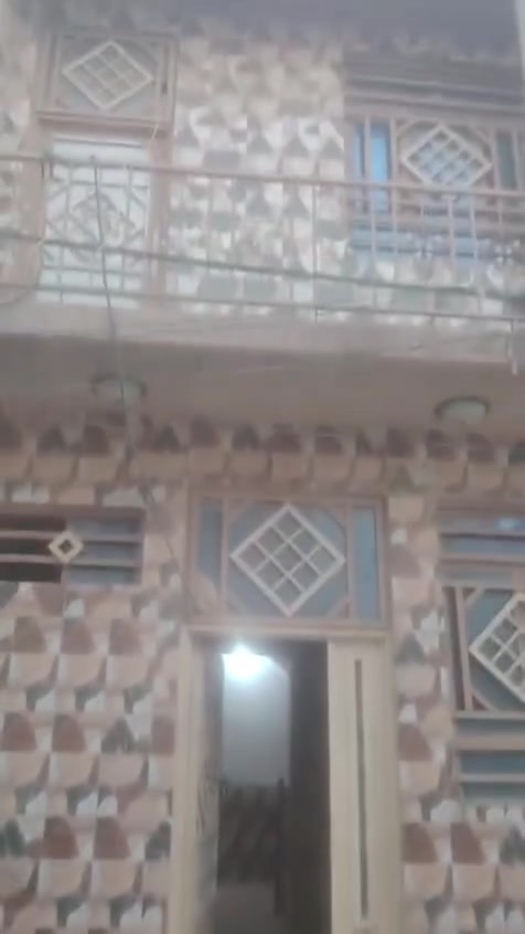 للإيجار 50 طابق ونصف قرب شارع السايدين الجاير مقابل حي الشرطة ***********
