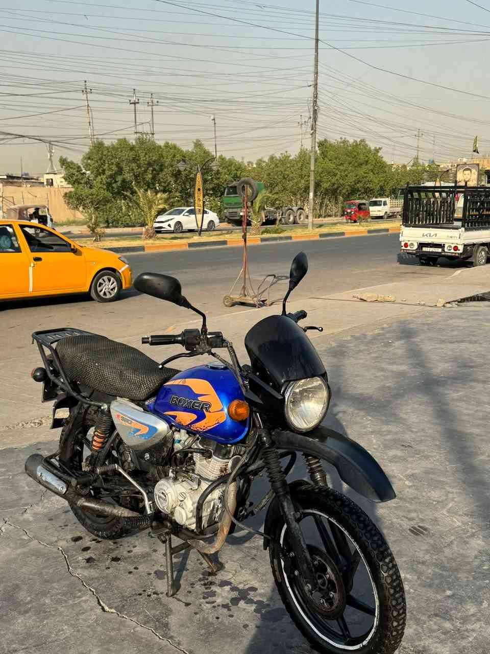 سلام عليكم بوكسر موديل 21 مرقم سنوية ضايعة صاحبها موجود ومكينه تعبانة شوية متوكفك
كهربائيات شغالة اشاير لايت 
سعر ب٨٠٠ 
بغداد حي اور قرب جامع الفردوس

*********** واتساب + اتصال متواجد
