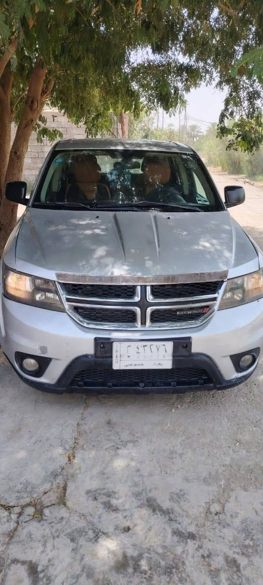 سلام عليكم جورني 2012 البيع 7 راكب قطعه وحده تبريد مكينه 2400 اربعه سلندر ضرر جامرلوغ امامي الايمن بدون دواخل رقم بغداد السعر 120وبيه مجال مكانه ديالى الاتصال   ***********
