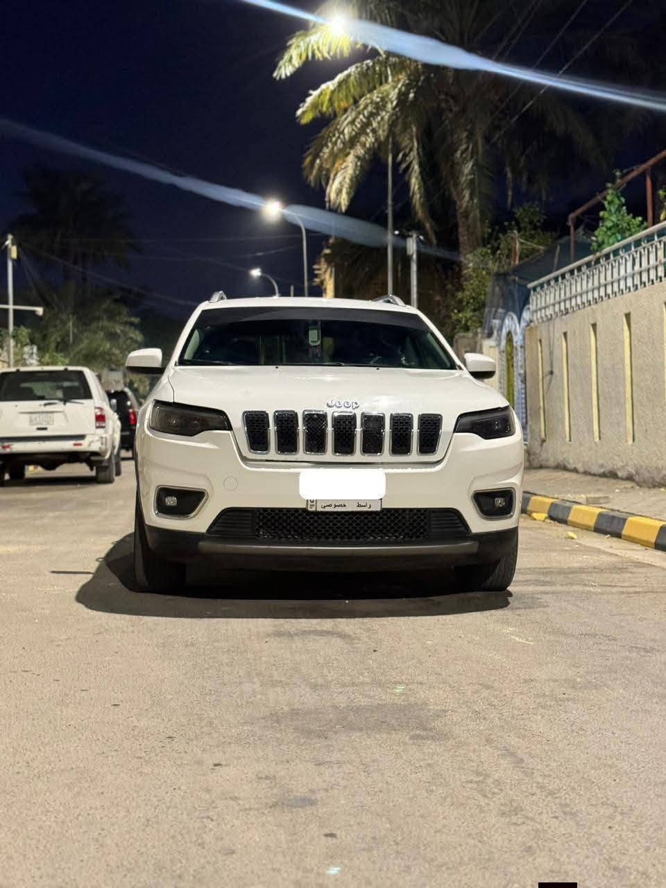 جيب شيروكي بزون 2019
للبيع 
ماشية 140km
كير 9 نمر
محرك 4 سلندر 2.4 
4*4 (فور ويل)
شاشة 7 انچ
شاشة اعطال 
كامرة دوارة
تبريد قطعتين
هند بريك بصمة 
شاشة كار بلي 
لد نهاري
صدر جديد 
كير ومكينة خير من الله
 بنيد تبديل وجاملغ سايق مصبوغ وعكس سايق بي بارد بسيط
رقم واسط تحويل ثاني يوم
السعر 118 ورقة
للتواصل ***********
