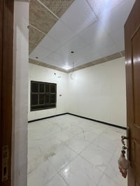 شقة • غرفتين • بناء حديث