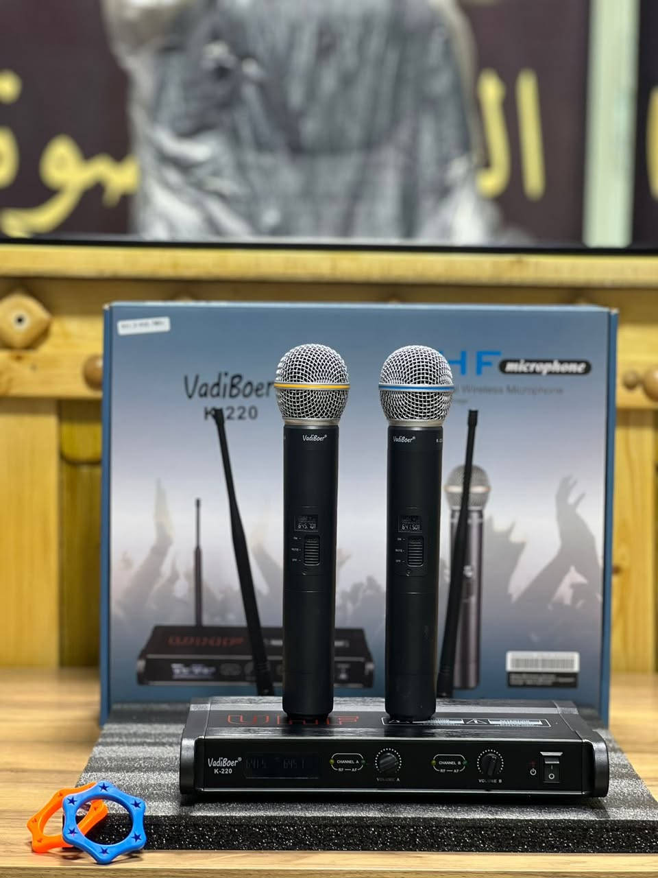 مايكات واير ليس لشركة سنهايزر
موديلات غنية عن التعريف ك اداء وكوالتي 

ومدى مفتوح للمسافة بدون تقطيع اشارة 

تك هاند 

دبل هاند 

تواصل خاص او واتس اب 

***********

***********
