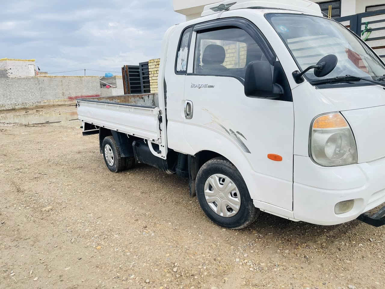 كيا بنكو موديل رقم 7  ذيقار النكليزي تحول مباشر ثاني يوم تحويل بيه ابنيد مبدل  محرك ٣٠٠٠مسكر كفاله كيره حادي وتخم تايرات كفاله عامه تبريد ثلج مكاني بابل لحمزة القربي وترهم مراوس شعندك نزل ***********//***********بيه وتساب لأسيأ
