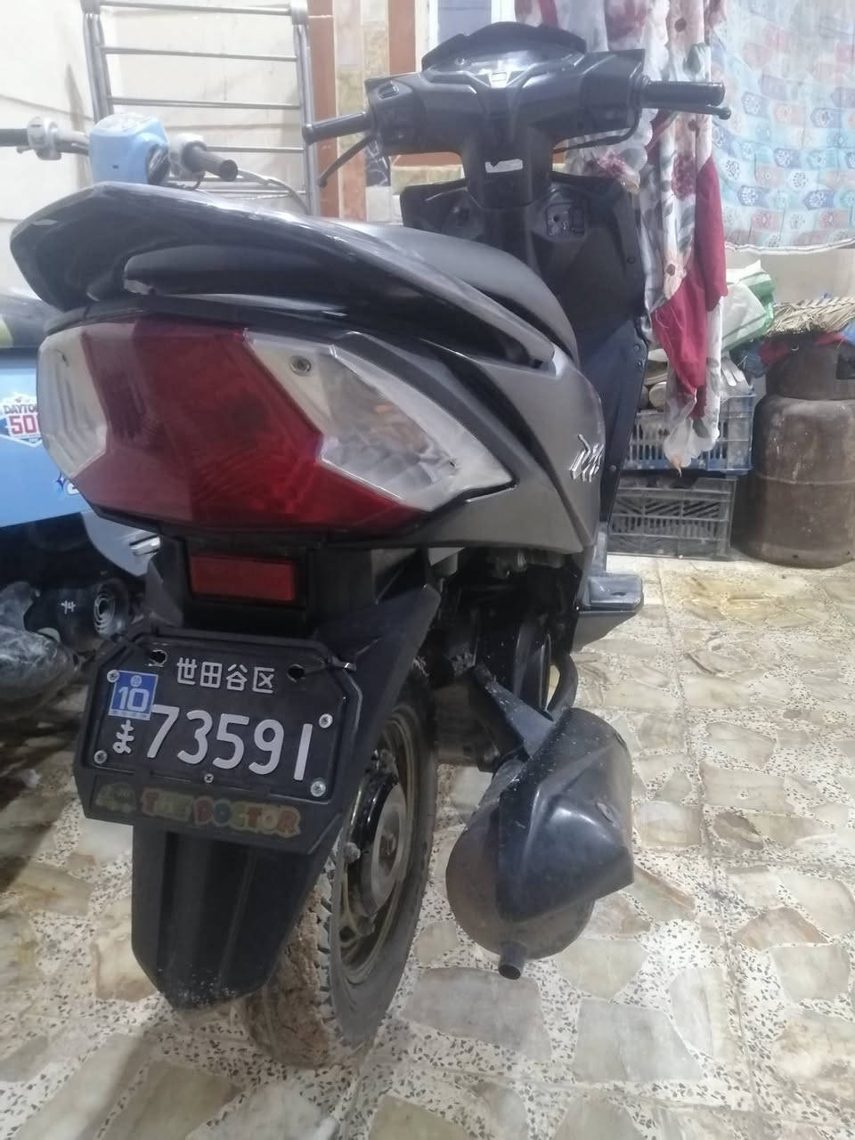 سلام عليكم هوندا  DX للبيع دراجة زبده  مكينه ناعمه الدراجة اوراق كامله مديل ٢١ لل استفسار ***********
