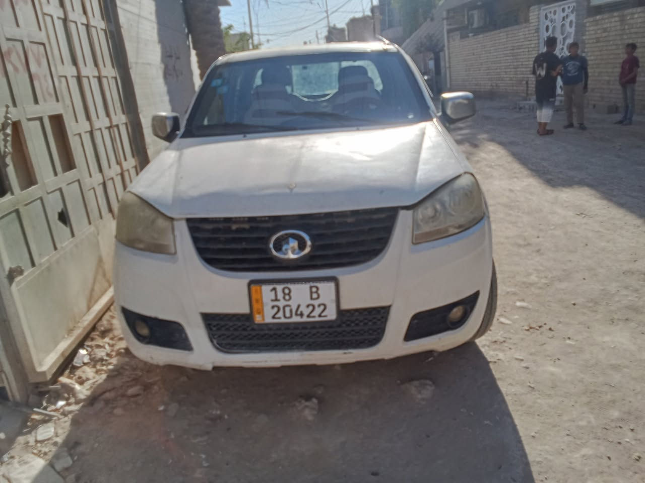 مصبوغه عام حتى الدواخل مابيها لا كلبه ولا ظربه قويه خياسات ملكطه دواخل وخارج وصبغتها مو كلش حلوه
كريت ويل 2013 رقم بابل دولي بسمي مصبوغه عام 
مكينه كير اكسل تايرات حداديه كهرباىيات جيده جدا 
42 ورقه وبيها مجال
***********
***********
بغداد زعفرانيه
