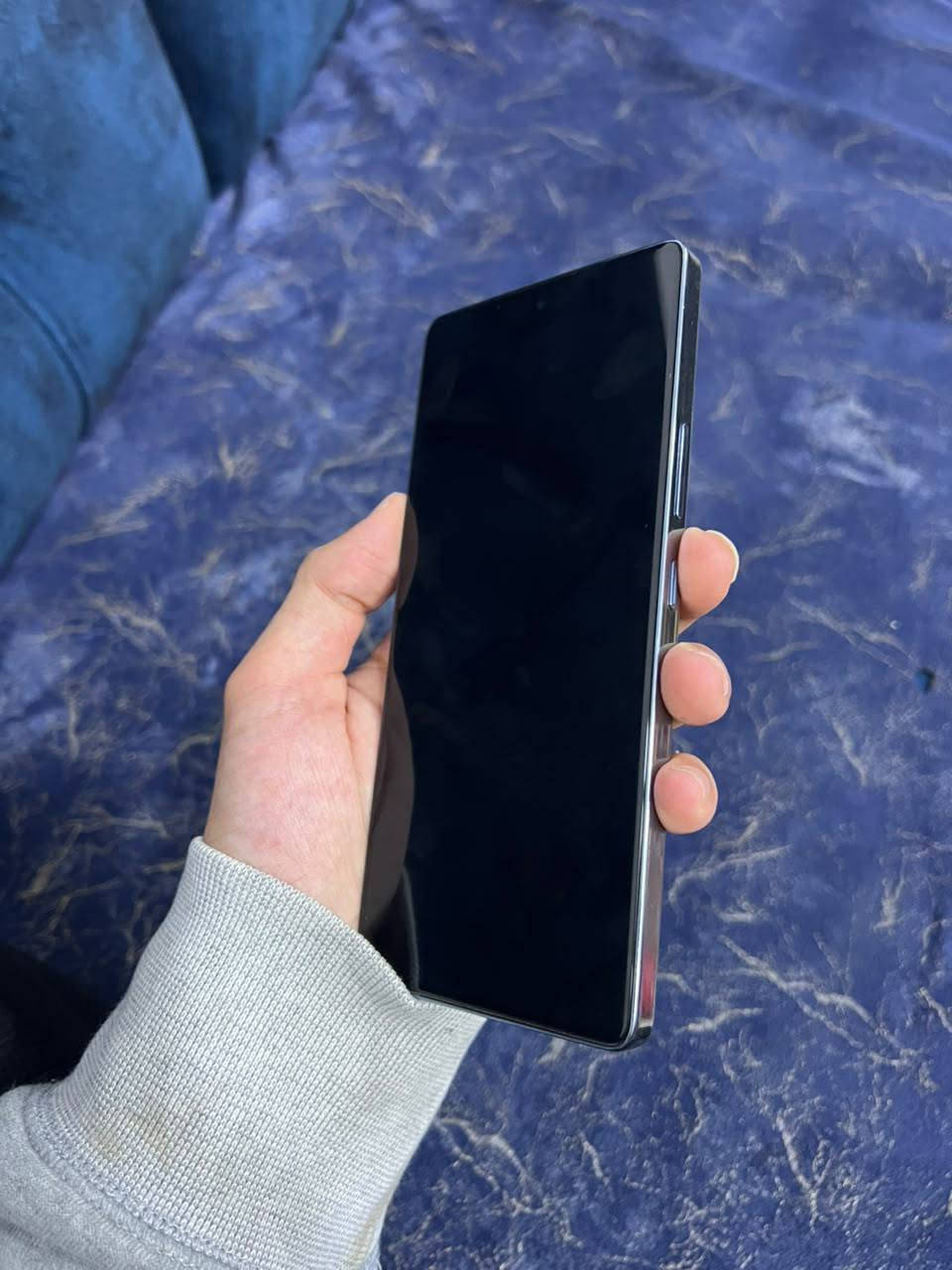 انضف infinix gt 20 pro بالسوك خدش مابي شرط
وجهاز معروف رام 12+12
ذاكره 256 و 144 فريم شاشا
وببجي 120 فريم للبيع سعره 300 مكاني ايسر
***********

