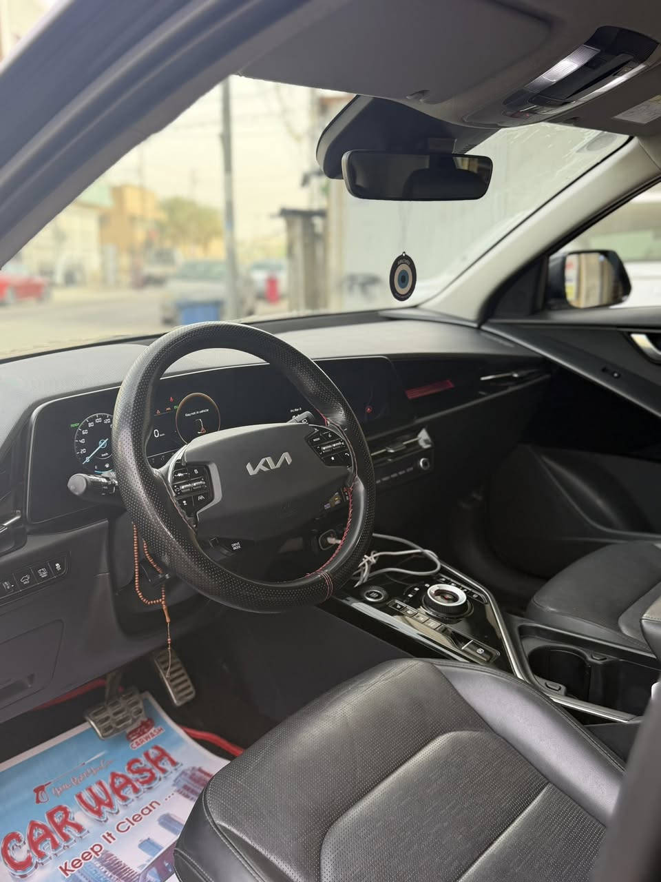 السلام عليكم كيا نيرو 2024 هايبرد كلين تايتل
فئة الEV فول مواصفات عدى البانوراما
كراسي كهرباء
تدفئة تبريد
شاشة جبيرة متصلة دجتل 
رادار امامي جانبي 
اوتو هولد 
توقف ذاتي 
صندوك كهرباء 
بصمة ومنافذ شحن تايبسي خلفي

كفالة السياره من لطول لطول مناقصها برغي رقم وهزه جدد قبل شهر سويتهن 

مكاني بغداد دورة

السعر 174 وبيها مجال
***********
