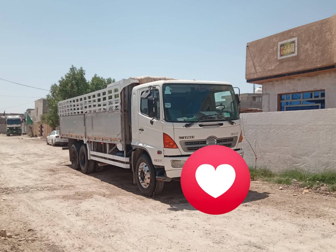 للبيع هينو شيطان ١٠ برغي سكس مكينه سوبر ٤طن بل سنويه اب اسمي سعر بل خاص *********** كفاله عامه رقم بغداد
