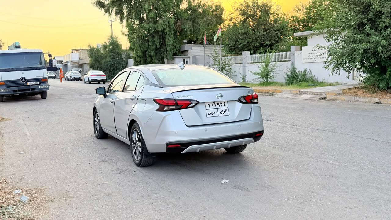 نیسان ڤێرسا مودیل 2020 رەنگ سلفەر
مواسفات SVڤولیوم شاشەگەورە کامیرا
حساس جام کارەبا ئاوێنەکارەبا داخل سپی
تعدیل سورعە ویلکەپ بەسمە 
رادار پشتو پێش و تەنیشت مەزبوت 
دوپارچەی سبوغ بێ داخلی بێ ئێرباگ
ساردەکوت  و تەزرەی نیە قوپی نیە
رسمی سونەرم دانایە تایەی نوێیە
تەبرید مەزبوتە یەک دینارمەسروفی نیە
گێرومەکینەی بەشەرتە بێ عەیبن
سەنەوی نوێیە تحویل غرامەبەشەرت
سعری 103$ ژم ***********
شوێن هەولێر أربيل, العراق
