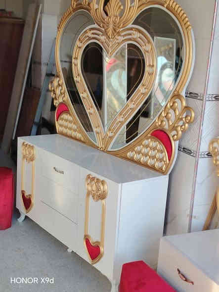 قطع بيع اومراوس العنده يتفضل خاص ***********
