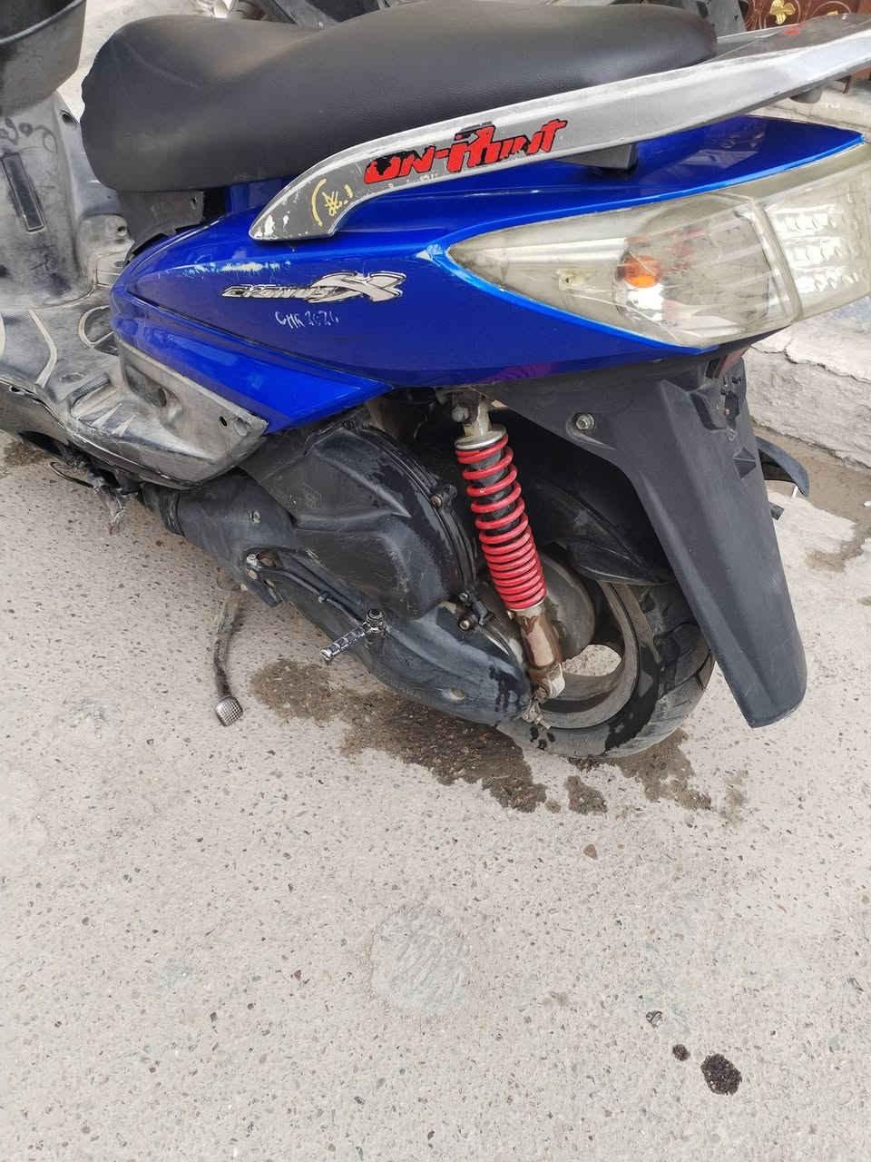 سكنس فحل كابريتر مكينة خشنة كلهة شغالة اوراق كاملة كهربائيات  كلهة شغالة زنون اشاير كيجات بيع مستعجل السعر (350) الف قفل بدون عملة  الشراي يتصل *********** مكاني بغداد
