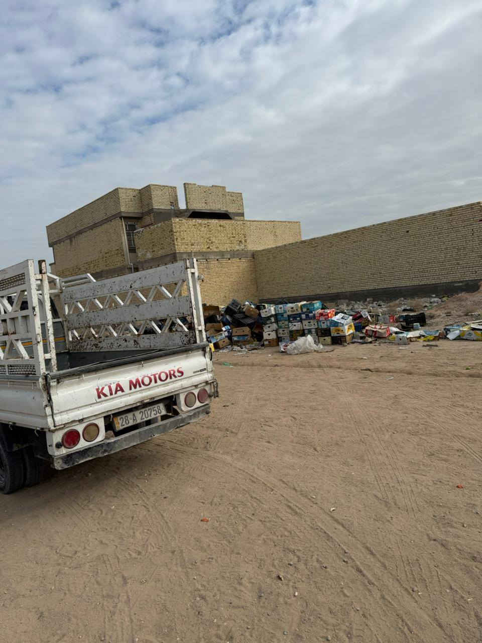 السلام عليكم كيا حمل للبيع مسكر مديل 2012رقم نجف دولي السعر 120ورقه وبيه مجال  الستفسار على الرقم ‏‪0782 244 1090‬‏ مكان كربلاء
