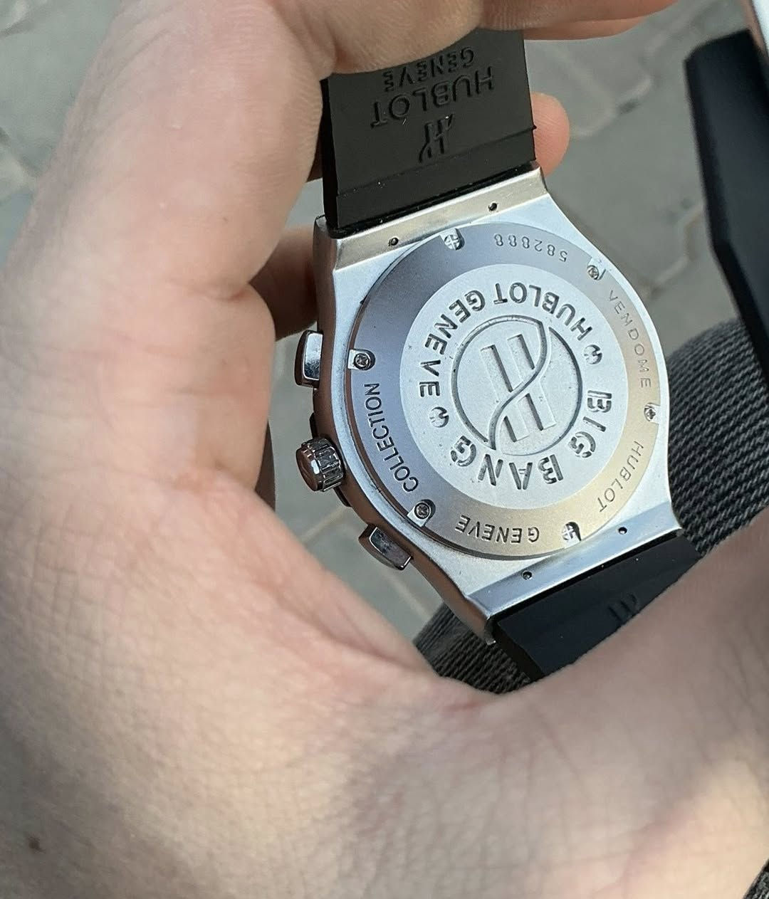 السلام عليكم ساعة هوبلوت اوتوماتيك
مستعمل نظيف جدا
مكينة شفاف
تاريخ شهري بيانو
قطر 42 43
عقارب فسفور
سناتر شغال
75 الف


**إذا كنت صاحب هذا الإعلان وتريد حذفه لأي سبب، رجاءا أرسل رسالة إلى الدعم الفني**