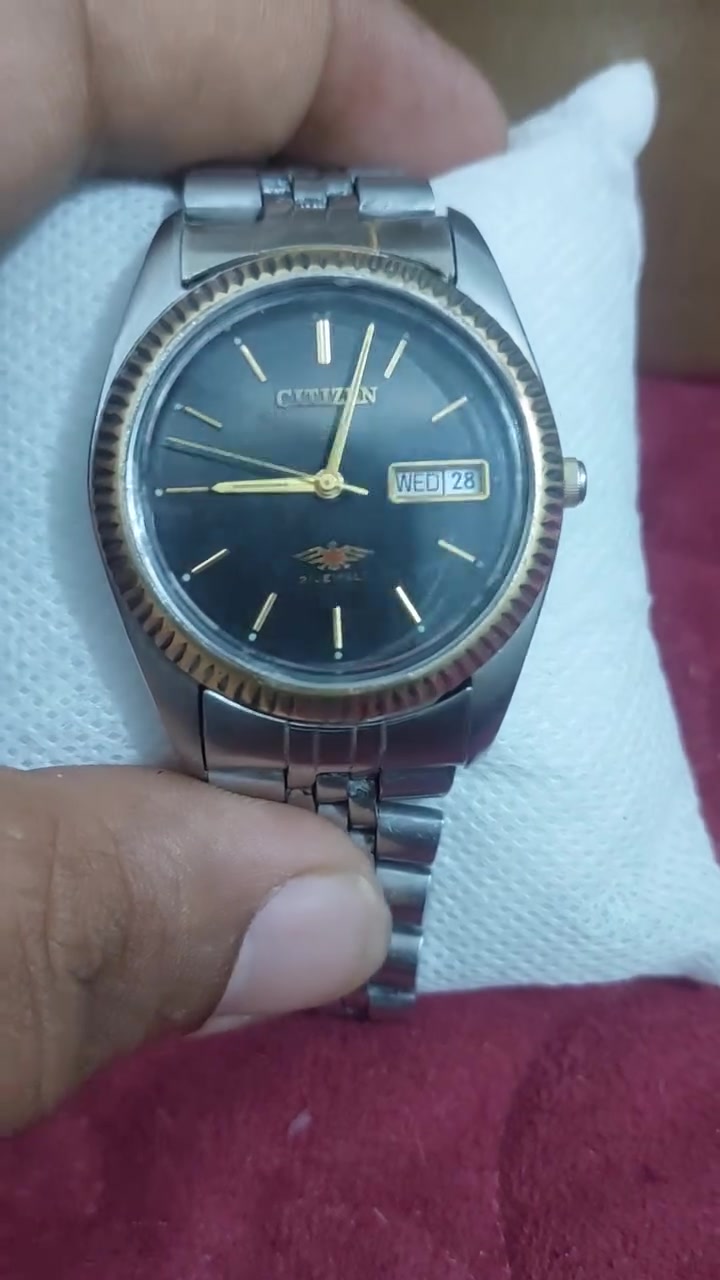 ساعة سيتيزن للبيع سعر خاص رقم واتساب***********
