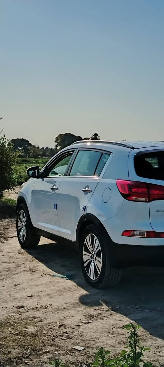 سلام عليكم سبورتج موديل 2016خليجي رقم بغداد الجديدباسمي كفاله من صبق وتبيل محرك2000دوش نص فول السعر 155مكاني بغداد الوسفيه ناحيه الرشيد الستفسار *********** ابو مصطفى
