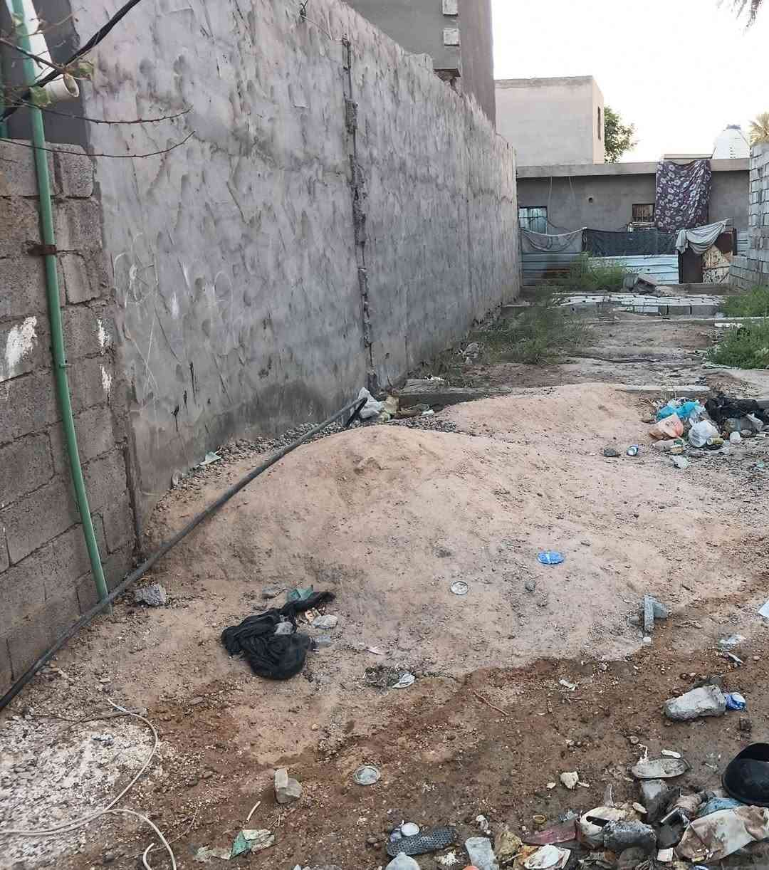 السلام عليكم قطعه ارض للبيع بهوررجب بعد المدارس بشارع حيدر الكصاب كامل الخدمات المساحه ١٢٥م واجهه٥ للاستفسار ***********
