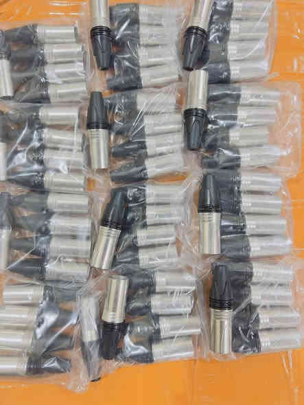 يتوفر فيش سماعه  
1-سبيكون 

2- بنانه (طلقه)

3- xR نثية 

4-XRفحل 

السعر 4 قطع 5 الاف دينار  

متوفر كميات 

جمله مفرد للأستفسار ***********
