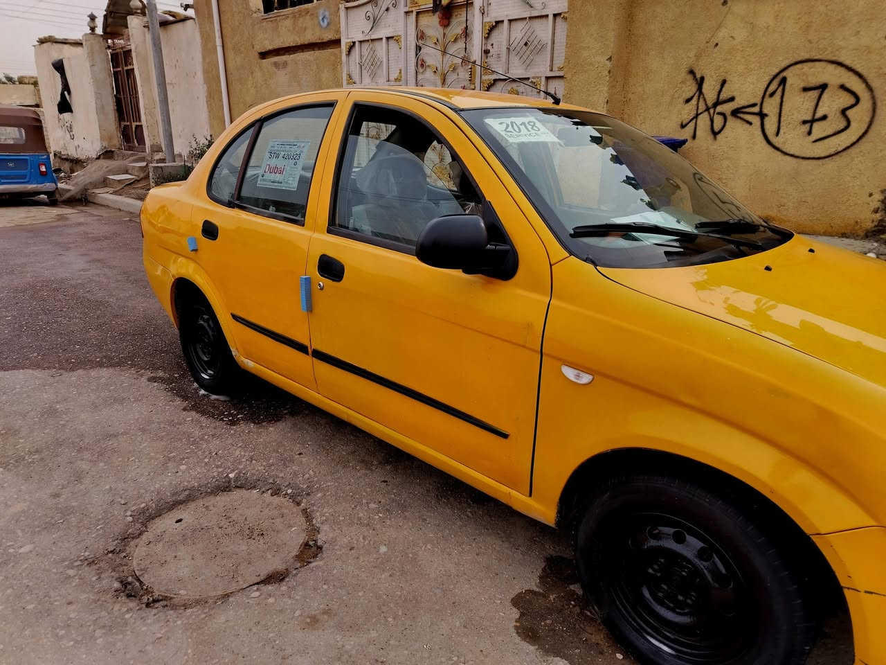 السلام عليكم.. 
طيبة مديل 2018..
مكفوله من الضربه والتبديل.. 
بيها ((صبغ قليل بالكشره وتكحيل بسيط)).. 
مكينه جديده بجيس.. 
كير مكفول..
رقم ميسان انگليزي.. 
مصفره هيئه وغرامه.. 
سنويه ما ساقطه...
تخم تاير...
كهربائيات شغاله... 
السياره بسم واحد عرف... 
تبريد عوزه بس غاز.. 
تدفئه شغاله... 
السعر(( 46)) وبيها مجال. 
مكان السياره ميسان..
الرقم ***********
