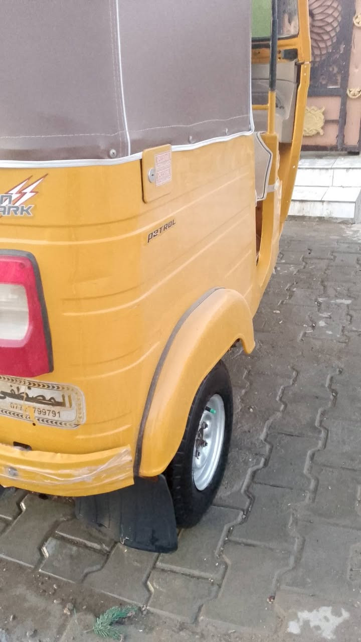 سلام عليكم مرخصت الادمن تكتك 19شهر12بي30محسوبه عل عشرين تكتك خير من الله كبل للشارع  كفاله من الضربه المحرك كفاله دوشمه جديده سفريات التكتك ولاغلطه مامتعوبه بسمي ثاني يوم احولك ملاحضه الكصه وللغود مصبوغات جماليه اي ضربه مابيهن السعر 6و800وبيهه مجال الطيبين ***********
