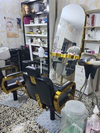 حتياجات صالون البيع مستخدم شهر واحد بس بسعر مناسب الي يريد يتفضل واتسا...