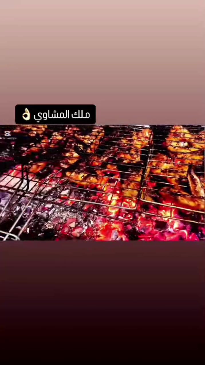 #أهلا وسهلا زبائننا الكرام 
من #مطعم_ملك_المشاوي 
كيلو كباب 14 شيش  (13 الف)
نص كيلو 7 شياش ( ب7 الف )
صينيه مشويات حجم وسط (10 الف )
صينيه مشويات مشكله حجم كبير (15 الف )
عرايس (5 الف )
نفر أجنحه على التمن( 6 الف )
#للحجز
***********
***********
