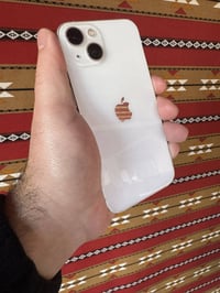 ايفون 13 عادي ذاكره 256 بطاريه 77 تك سيم + شريحة إلكترونيه  نموذج m  م...