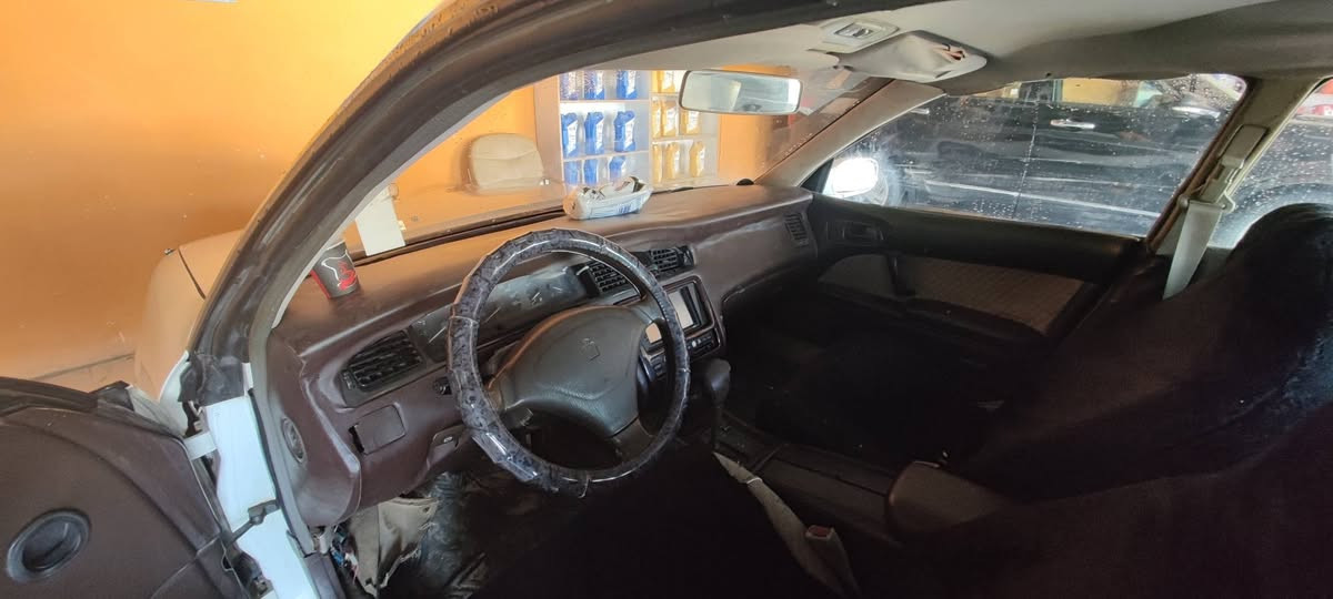 السلام عليكم بطه متصل موديل 92 رقم قادسيه مكفولة من الگصه ونقل الجثه والعيب الشرعي مكينه الفين ونص كير خير من الله تبريد جديد تخم تاير جديد باتري جديد شرط المداور السعر 58 او بيه مجال مكان كوفه شارع المطار للستفسار ***********
