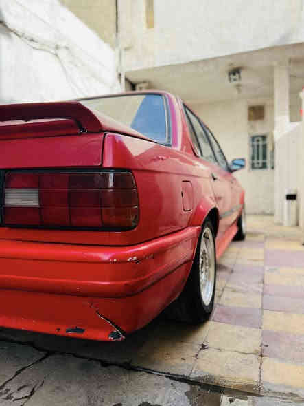 السلام عليكم    للبيع.        

السعر 33 وبيهة مجال بسيط 
بي ام دبليو حجم 320 زعرة
اربعة ٤ سلندر كير عادي. معدل وشلعة تشك الكاع 
موديل 1993
تخم تايرات و ويالة نظاف
ضايفلها دمام وعدسات وزنون واكزوز بسيط

للاستفسار *********** متوفر واتساب
