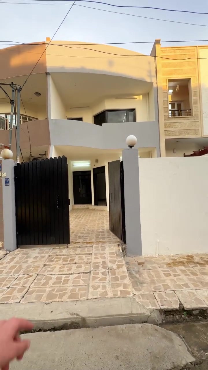 للبيع  (( السعر ١٦٠ مليون ))🔥
حي الصديق 📍
المساحة ١٣٦.٥ 
الواجهة ٥ 

يتكون البيت من ٣ غرف نوم وهول ومطبخ واستقبال وصحيات وكراج 

شرط التحويل 
تسليم فوري 

للإستفسار 
0770 9977 844
   0750 997 7848 واتساب 

#عقارات #اكسبلور_فولو #العراق #منزل #موصلنا #الموصل #اكسبلور #عقار #عقارات #نينوى
