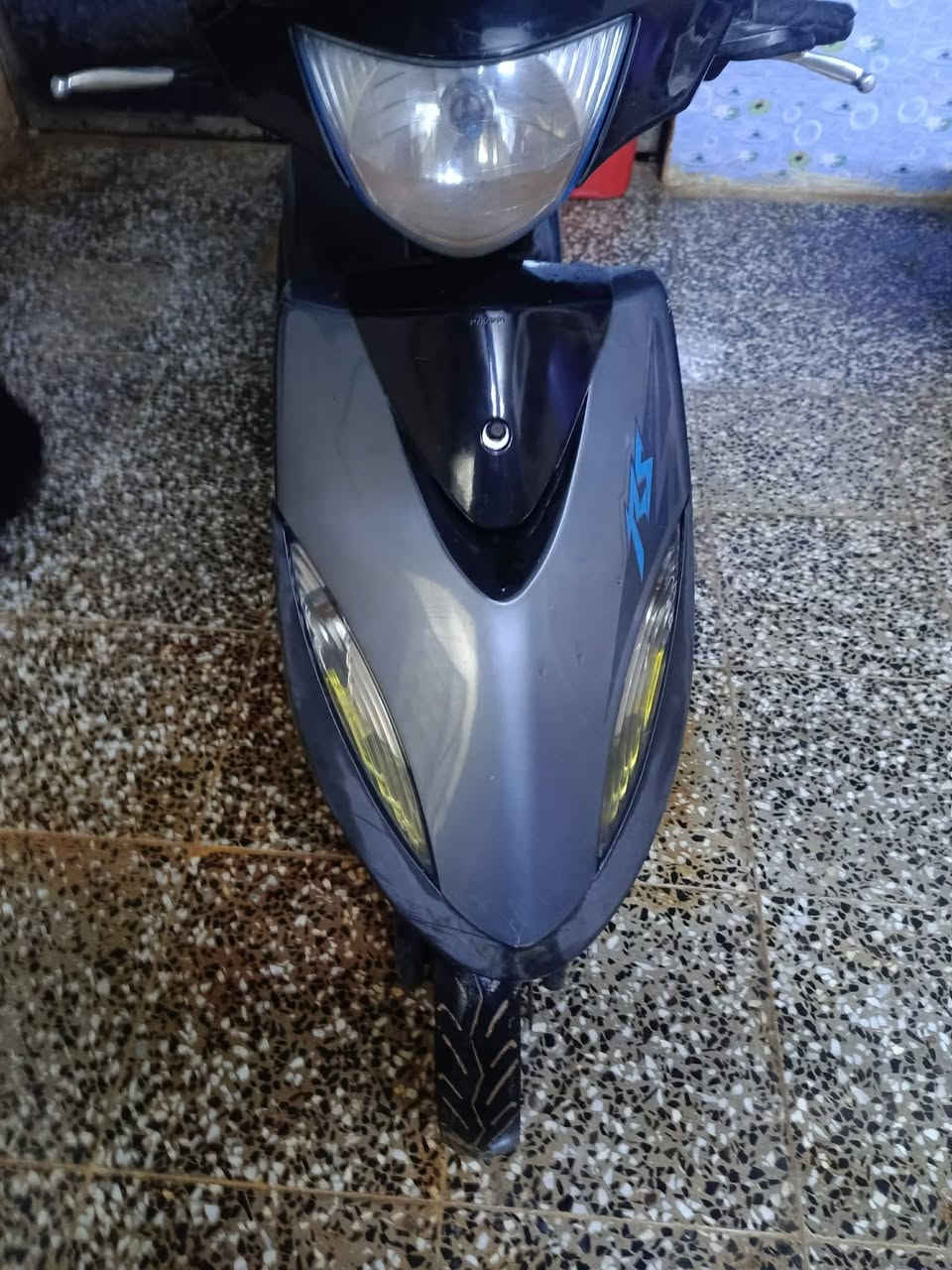 السلام عليكم شباب ماكس عدله 120للبيع مكينه مامفتوحه دراجه تخبل ناقصه تريشه مال صفحه دراجه كفاله عامه السعر 750وبيه مجال للطيبين رقم *********** مكاني بغداد
