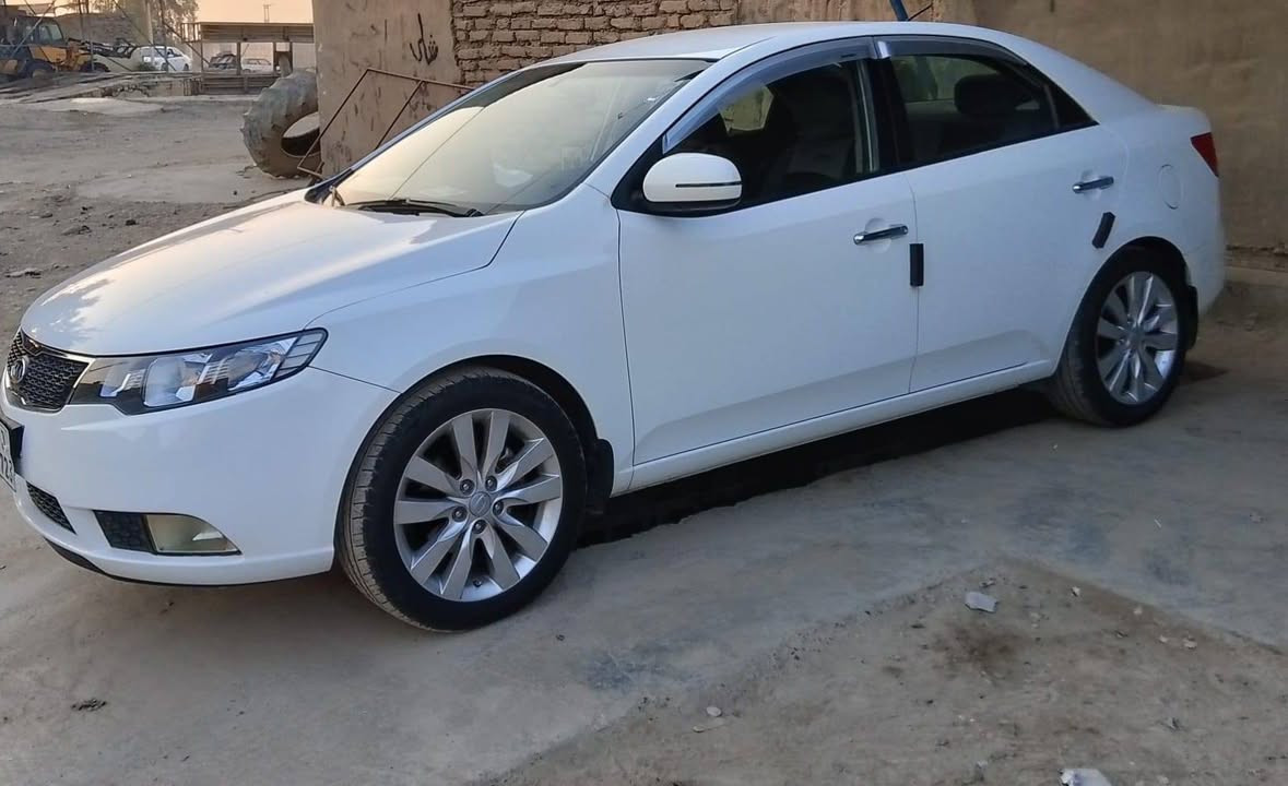 سلام عليكم كيا سيراتو خليجي للبيع مديل 2011 كفاله عامه عدا بارد بالجاملغ الخلفي  بسيط  سياره وضع شركه مكينه 1600 كير 6نمر  رقم اربيل بأسمي  السياره متكامله من كلشي مكاني سامراء  السعر 120
للاتصال: ***********
