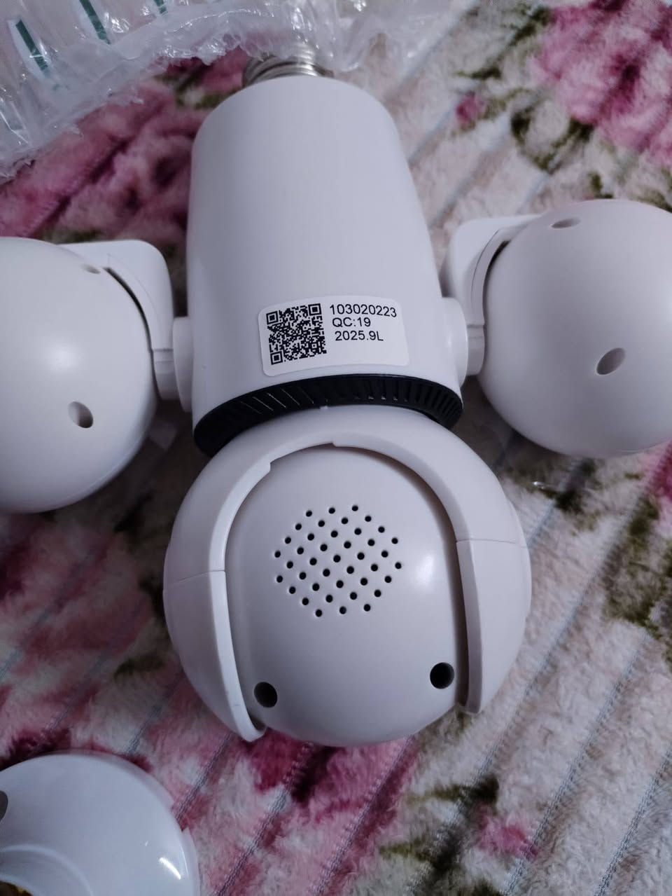 📸 كامرة احترافية ثلاثية متحركة 📸
صوت وصورة بوضوح عالي… وأمان على مدار الساعة 🔒✨
🔹 تتحرك 360° يمين ويسار وأعلى وأسفل
🔹 صوت وصورة واضحة جداً (HD)
🔹 بيها سبيكر وميكروفون – تگدر تحچي وتسمع مباشرة 🎤🔊
🔹 خزن على ميموري كارت
🔹 تنربط على الموبايل وتتابع المكان من أي وقت وأي مكان 📱
مثالية للبيت، المحل، المكتب أو مراقبة الأطفال 👶🏠
💰 السعر: 35 فقط
📩 راسلونا على الخاص للحجز والاستفسار
الكمية محدودة 🔥


**إذا كنت صاحب هذا الإعلان وتريد حذفه لأي سبب، رجاءا أرسل رسالة إلى الدعم الفني**