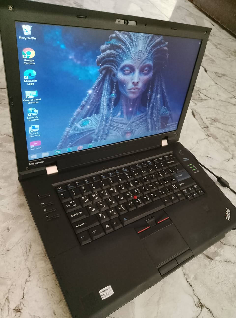 السلام عليكم ..
لابتوب لينوفو Lenovo Think pad L520
لابتوب كلش نظيف ومرتب حجمه جبير 
مناسب جدا لاصحاب المكاتب والطلاب الاكسل الورد 
للطباعة للتصفح لجميع برامج التواصل الاجتماعي وتعليم الاكتروني وبعض البرامج الأخرى 
وخزن البيانات لانه يحتوي على هارد كبير السعه وهو 750G  HHD 

حجم 15.6
رام 4 قابل للزياده 
هارد 750 HHD 
معالج  cor i3 من الجيل الثاني 
ملاحظة ...
بدون بطارية وبدون بطارية 
يعمل حالياً مباشر عل كهرباء 
سعر 75 الف 
مكاني بعقوبة تحرير


**إذا كنت صاحب هذا الإعلان وتريد حذفه لأي سبب، رجاءا أرسل رسالة إلى الدعم الفني**