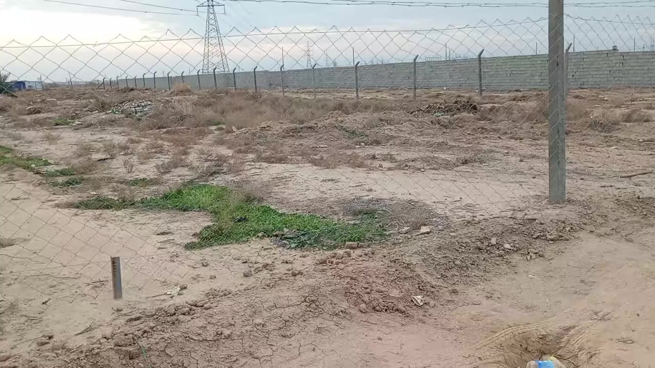 سلام عليكم دوانم للبيع طابو سند 25 مكان بغداد سبع قصور نهاية شارع ابو علي مجاور ثعالبه يوجد عل شارع 40 وخلف الشارع دوانم مربعه الواجهه 40 بناء مفتوح موقع حلو تبعد عل تبليط 30 متر ماء كهرباء متوفره مسيجات وكاملات الشراي ينتصل واتساب موجود غير متواجد عل فيس أرقام الهواتف *********** وشراي ينتصل ***********
