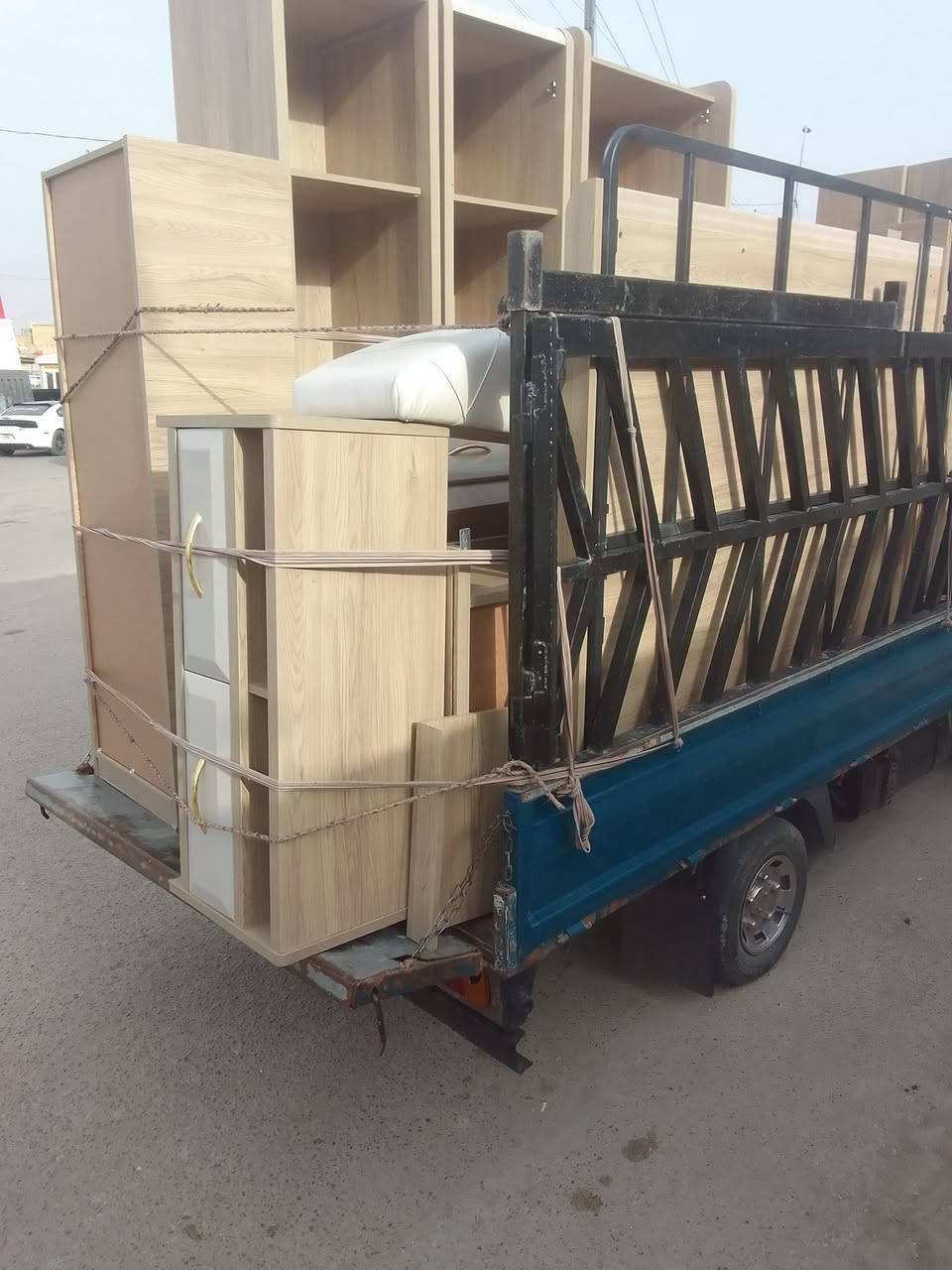 شركة أمانة ذي قار 👷
لنقل الأثاث داخل وخارج محافظة ذي قار

متوفر سيارات حمل بأنواعها 
نوع كيه حمل + داينة 

متوفر ايظا
شد وفتح غرف النوم(بانواعها) 
 تركي مصري ماليزي عراقي🪚
بجودة عالية وخبرة سنين

شد وفتح السبالت 
صبغ الشقق
غسل وتنظيف الشقق

مع ضمان حفظ الأغراض 
وتغليف الأغراض بصورة جيدة 📦

لاتفكر ولاتحتار 
راسلنا وعوف الباقي علينا

للحجز والاستفسار يمكنكم التواصل معنا
عبر الارقام التالية 

***********📞

ومن الله التوفيق
