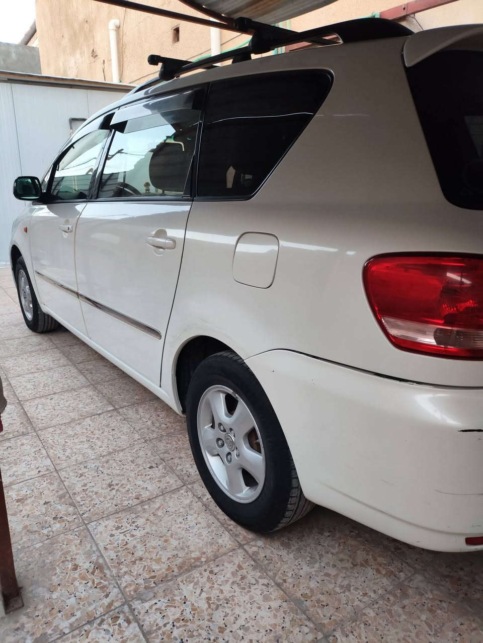 ابصم
2002 بأسمي لون صدفي سياحي 6راكب 

مكفولة من الضربة بيها طخات خفيفة 

نظيفة السيارة وجاهزة تبريد تدفئة كلشي شغال 

السعر 117 
العنوان /البصرة/شط العرب

استفسار ***********
