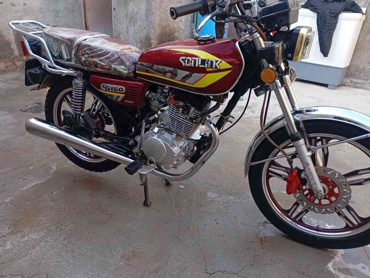 دراجة سيفان موديل 2023 دراجة نضيفة رقم نجف وباسمي مداور ثاني يوم اي تفاصيل اتصلو على هذا الرقم واتساب ***********
