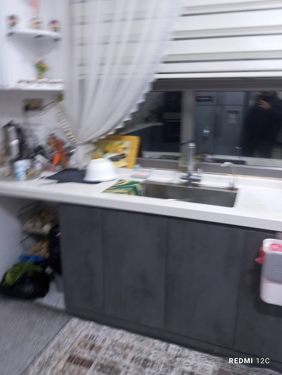 دار طابو زراعي للبيع 
حي الصحة قريب على باب الحسين
المساحة 200م
طابق اول غرف نوم عدد 2
صالة وهول ومطبخ ومجمع صحيات 
وصحيات خارجية 
طابق ثاني غرف نوم عدد 4
وهول ومجمع صحيات 
للاستفسار الاتصال 
***********
***********
