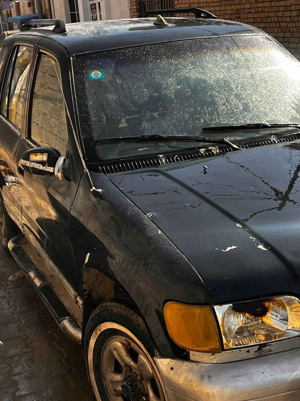 كيه سبورتج موديل 93 رقم بابل انكليزي محورة مكينة ونجي باسمي السيارة مكانها الكوت سعرها 30 وبيها مجال
***********
