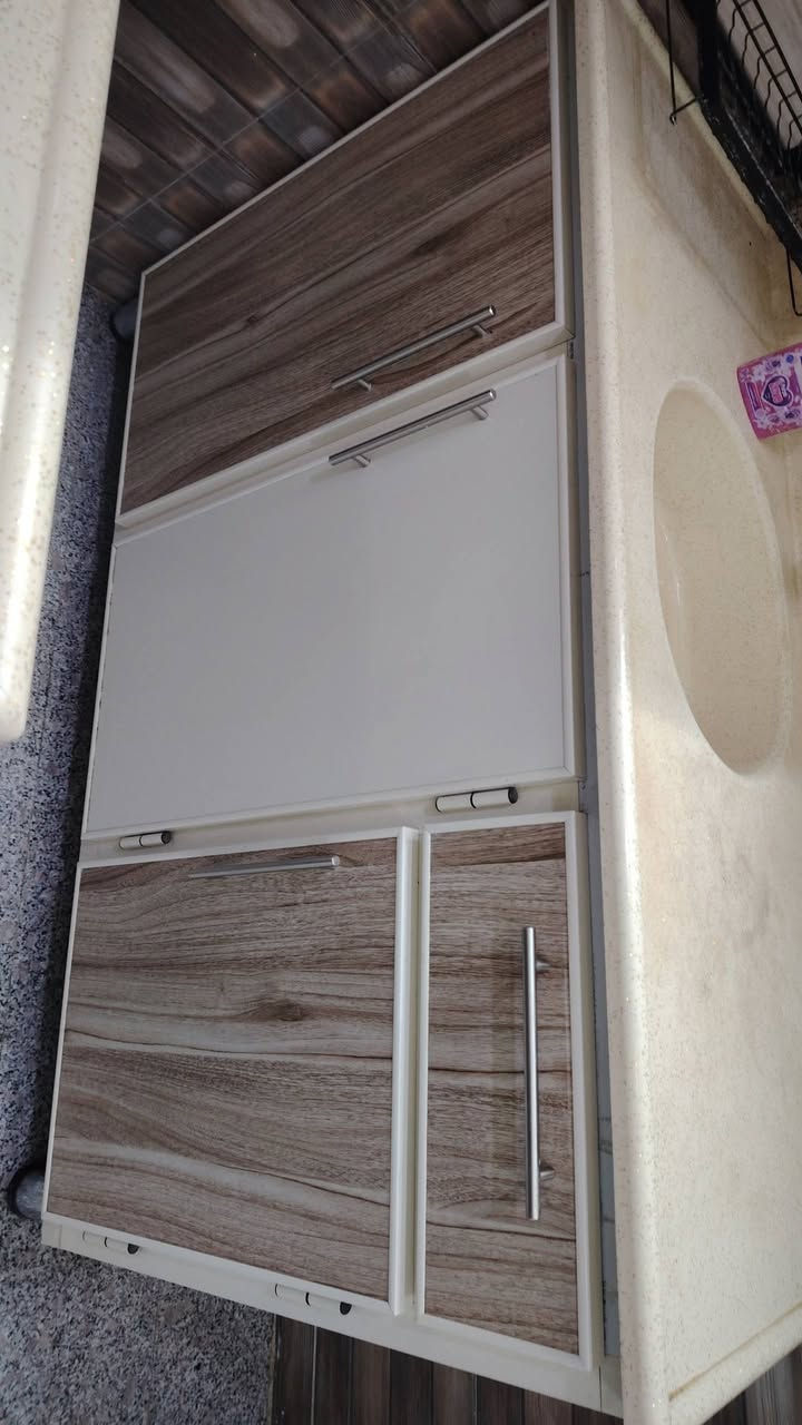 للبيع بدون ملحق السنك قياس ١٤٠ سم والقطعة الثانية قياس ١٠٠ سم السعر ٢٥٠


**إذا كنت صاحب هذا الإعلان وتريد حذفه لأي سبب، رجاءا أرسل رسالة إلى الدعم الفني**