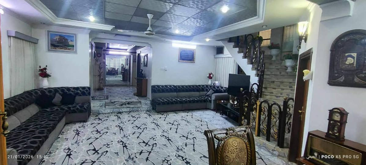 دار للبيع كفاءات الثاني قريب على الشارع العام الندي للاستفسار الاتصال ***********0***********
