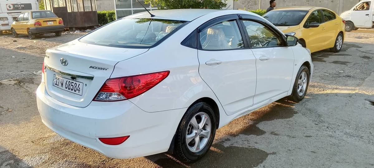 اكسنت12بلو خليجي
4دسك+ABS
شاشة تحكم ستيرن
دوشمتها بلادية جديدة
ادامة كاملة
اشاير بالمري
السيارة مال جناي 
السونار بالمنشور
محرك وكير مكفول
السيارة احلى من الصور
السعر105$
العنوان السيدية
***********
