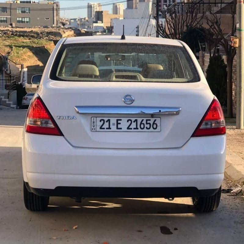 نیسان تیدا 2008 سپی بەفری 
بێ بۆیاخ نمونەی تیدا دانسقە 
سەنەوی 2029تایە لۆک
هیچ مەسرەفێکی تێدانیە 
تەقەو ڕەقەی بەشەرت 
کامل کارەبای مەزبووتە 

سـعـر : لە کۆمێنت داوابکە ڕاستەوخۆ بۆت دێت 📥 

گێروو مەکینەی نەکراوەتەوە 
230هەزارڕۆشتوە 

ژمارەی موبایل 
***********
