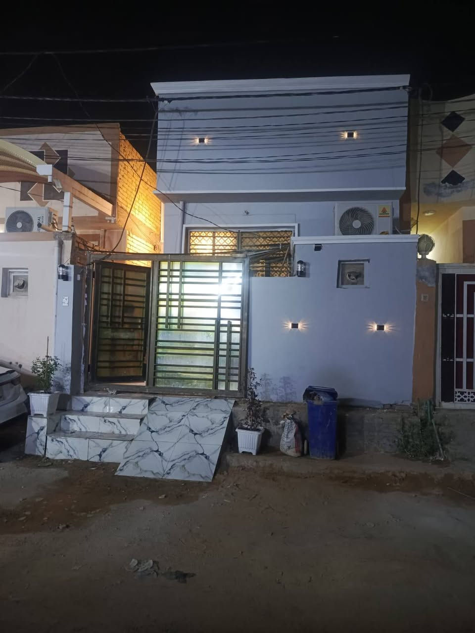 🏡 بيت للبيع – فرصة مميزة
للبيع دار سكني بمساحة 100 متر مربع (5×20)، بناء درجة أولى وبمواصفات جيدة، مع خريطة كاملة واستغلال ممتاز للمساحة.
📍 العنوان: ملحق قرية الغدير
📄 الجنس: زراعي
💰 السعر المطلوب: 70 مليون دينار عراقي قابل للتفاوض ضمن المعقول
📞 للاستفسار والمعاينة:
***********
***********
ملاحظة: البيت مناسب للسكن العائلي، والبيع مباشرة من المالك.
🌹 للجادين فقط، أهلاً وسهلاً بالجميع.
