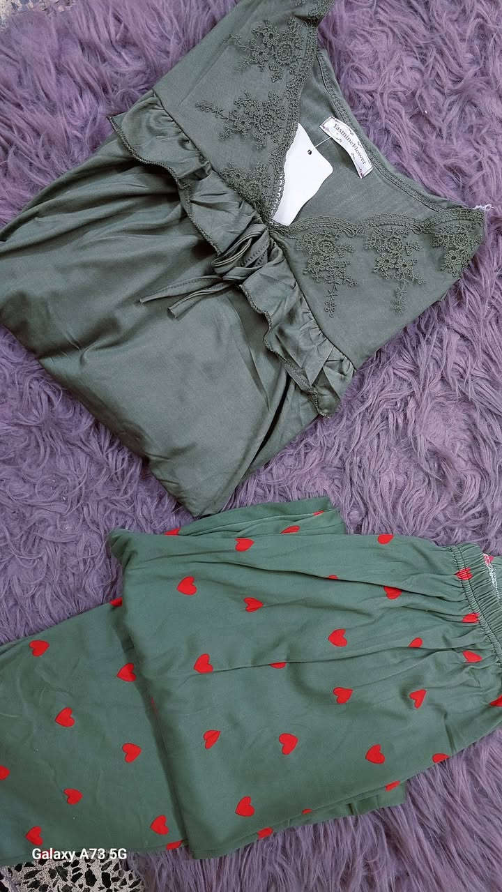 اخر قطعتين ب ٢٠ فري سايز


**إذا كنت صاحب هذا الإعلان وتريد حذفه لأي سبب، رجاءا أرسل رسالة إلى الدعم الفني**