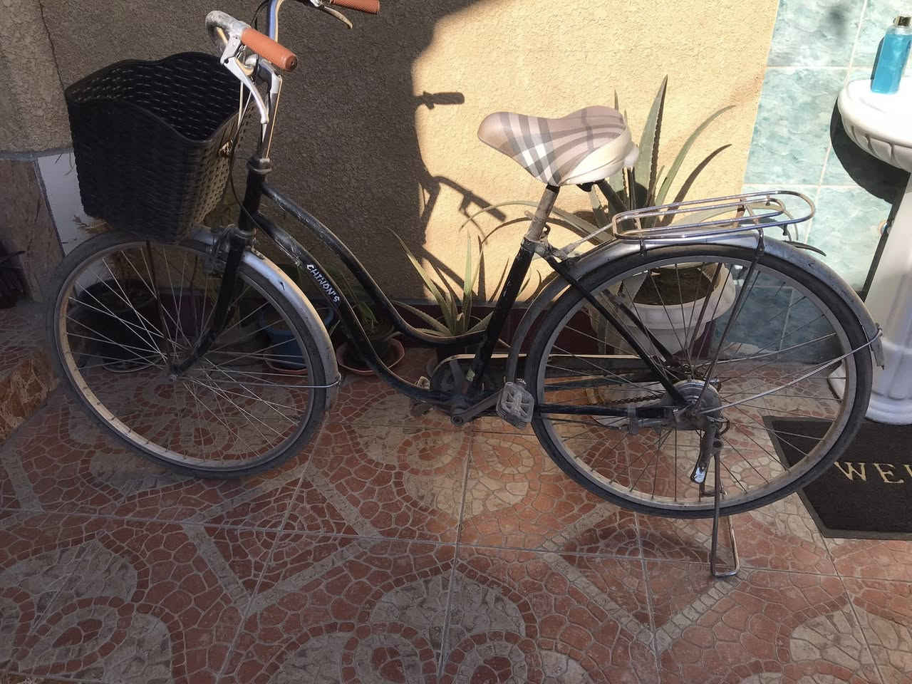 سلام عليكم باسكل موزه لبيع الحجم 27باسكل نضيف ويخبل مكاني بعقوبه جديده السعر 70وبي مجال الطيبين الرقم ***********او رسلني خاص وتدلل
